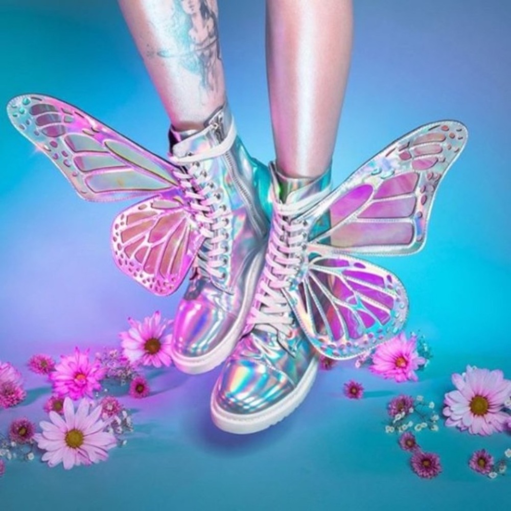 🦋BUTTERFLY BOOTS🦋HOLOGRAPHIC CLUB EXX SOLD OUT 8